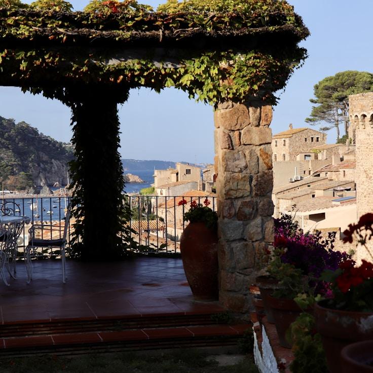 Outdoor terrace seating suitable for families in Toronto